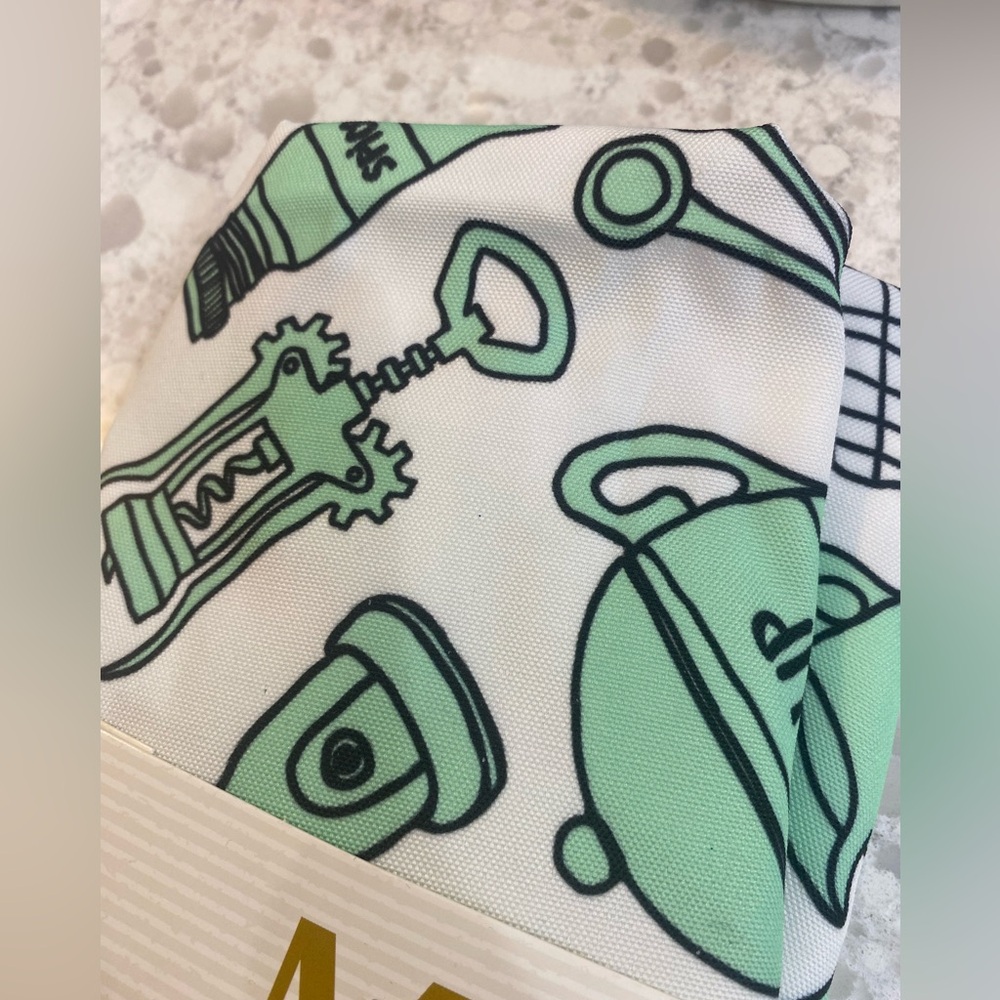 NWT Modern Expressions apron, white with light green/black kitchen tools. - Picture 6 of 7